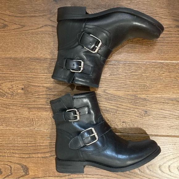 STEVE MADDEN Sz 7 Moto Style Zipper Buckle Booties - Picture 5 of 15